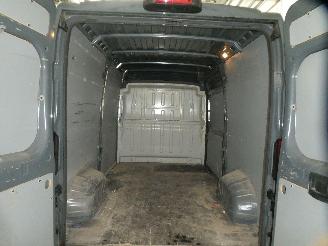 Peugeot Boxer 2.2D picture 21