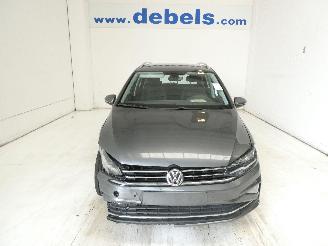 Vaurioauto  passenger cars Volkswagen Golf SPORTSVAN COMFO 2020/6