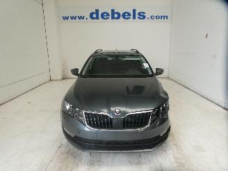 skadebil auto Skoda Octavia AMBITION 2020/6