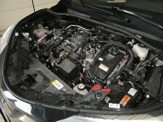 Toyota C-HR  picture 19