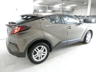 Toyota C-HR  picture 6