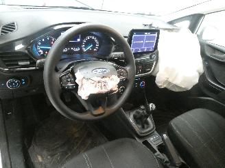 Ford Fiesta TREND picture 23