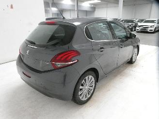 Peugeot 208 ALLURE picture 8