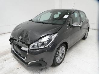Peugeot 208 ALLURE picture 5