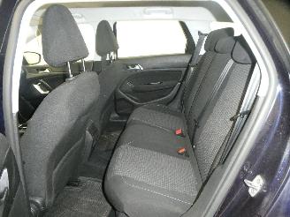 Peugeot 308 II SW STYLE picture 16