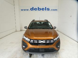 krockskadad bil auto Dacia Sandero III EXPRESSI 2023/4