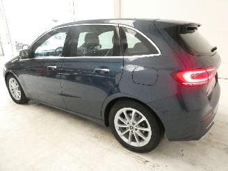 Mercedes B-klasse B 220 picture 4