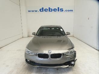 uszkodzony samochody osobowe BMW 3-serie  2017/4