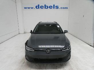 uszkodzony samochody osobowe Volkswagen Golf VARIANT LIFE 2023/10