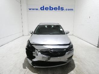 krockskadad bil auto Opel Astra 1.6D INNOVATION 2019/1
