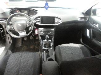Peugeot 308 II STYLE picture 8