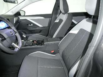 Opel Astra 1.2 EDITION picture 18