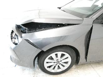 Opel Astra 1.2 EDITION picture 11