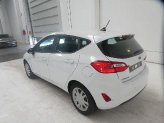 Ford Fiesta  picture 6