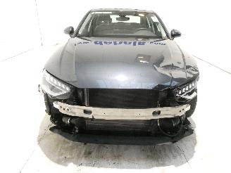 Audi A4 TYPE 8W picture 2