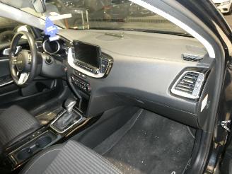 Kia Cee d  picture 14