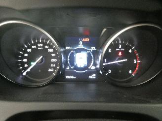 Land Rover Discovery 2.0D SPORT picture 13