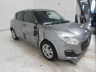 Suzuki Swift GL picture 12