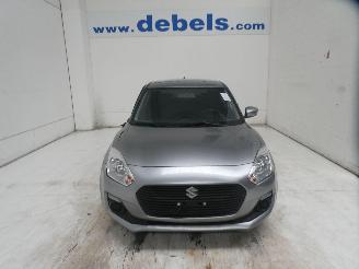 krockskadad bil auto Suzuki Swift GL 2020/2
