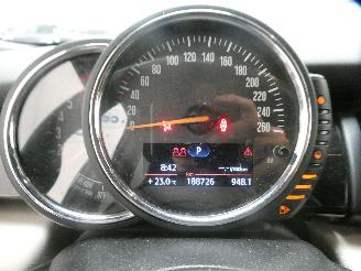 Mini Cooper 1.5D  D picture 14