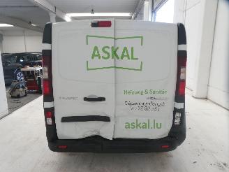 Renault Trafic 2.0D picture 5