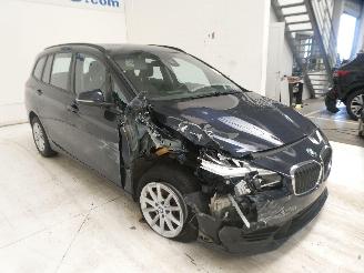 BMW 2-serie 216D picture 10