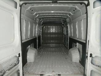 Peugeot Boxer 2.2D picture 17