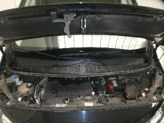 Opel Vivaro 2.0D C picture 20
