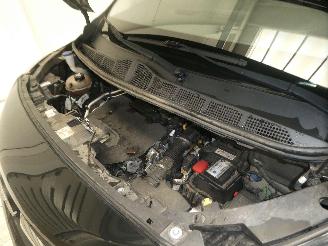 Opel Vivaro 2.0D C picture 21