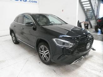 Mercedes GLA  picture 15