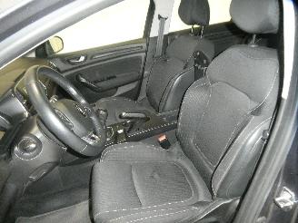 Renault Mégane IV GRANDTOUR picture 20