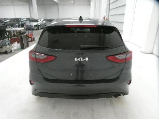 Kia Cee d PULSE 1.6 CRDI ISG picture 6