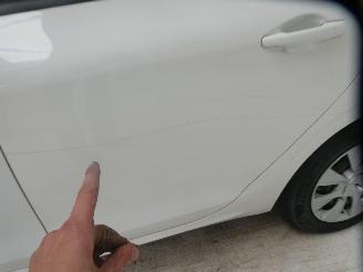 Peugeot 208 LIKE picture 10