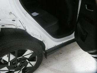 Hyundai Kona PREMIUM SKY picture 16