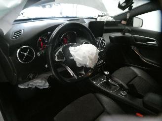 Mercedes Cla-klasse 180 picture 22