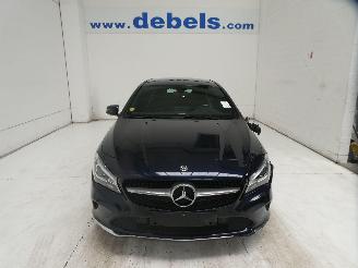 skadebil auto Mercedes Cla-klasse 180 D 2018/1