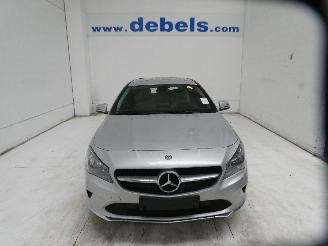 Unfallwagen Mercedes Cla-klasse 180 D 2017/11
