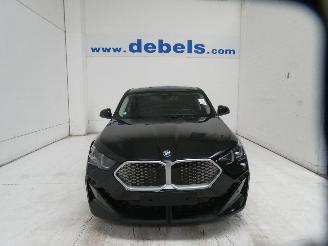 krockskadad bil auto BMW iX2 EDRIVE 20 2025/2