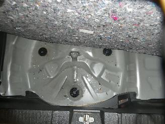 Suzuki Swift GLX picture 21