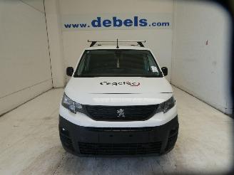 krockskadad bil bedrijf Peugeot Partner 1.5D PREMIUM 2022/3
