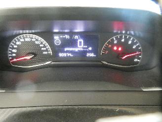 Peugeot 208 II LIKE picture 15