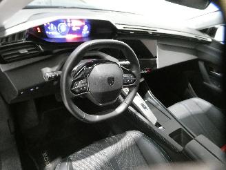 Peugeot 308 III ALLURE picture 18