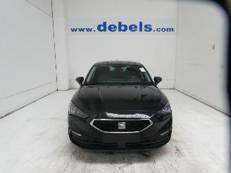 Vaurioauto  passenger cars Seat Leon STYLE 2021/4
