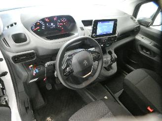 Peugeot Partner PREMIUM picture 18