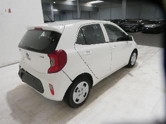 Kia Picanto 1.0 picture 10
