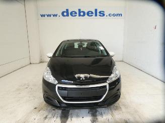 krockskadad bil auto Peugeot 208 LIKE 2017/8
