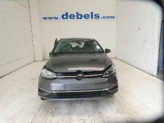 uszkodzony samochody osobowe Volkswagen Golf COMFORTLINE 2020/8