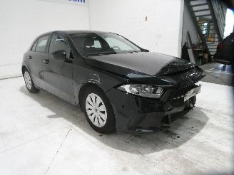 Mercedes A-klasse 1.5D A 180 D picture 14