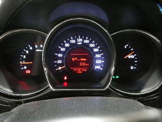 Kia Cee d 1.4 CRDI picture 11