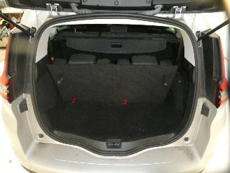 Renault Scenic TCE 140 EDC CORP picture 24